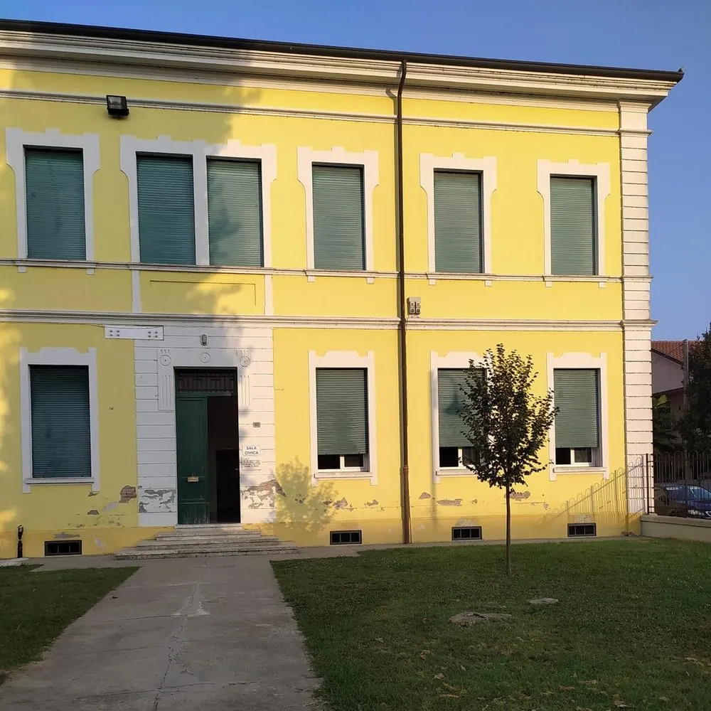 L’edificio della scuola primaria Amore e Verità